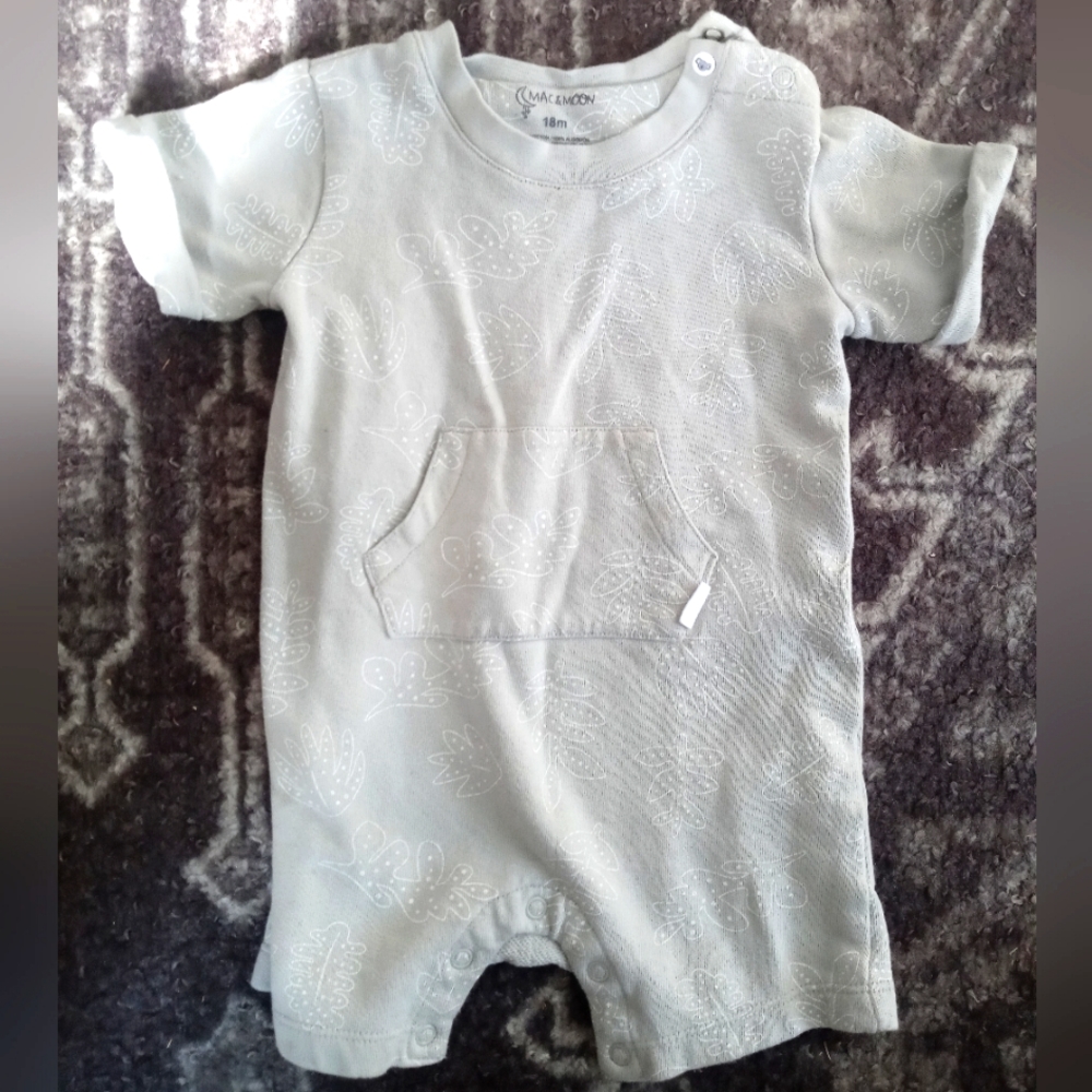 2 Mac & Moon rompers, light gray and white, 18 months